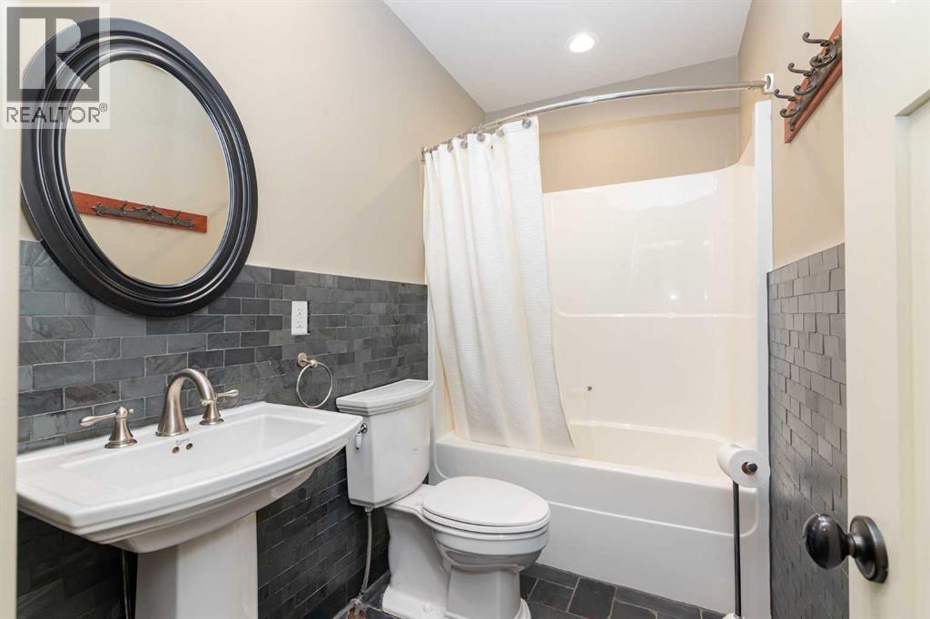 244 Canal Street, Rural Ponoka County, Alberta  T4L 2N3 - Photo 23 - A2266195