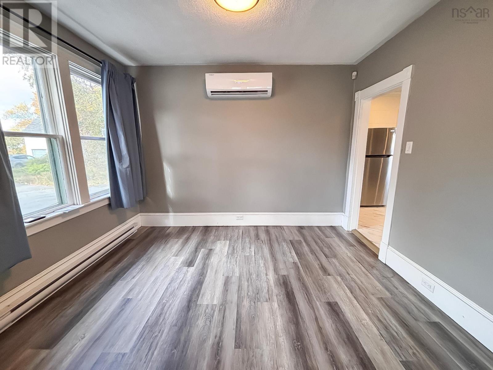 186 Dufferin Street, Bridgewater, Nova Scotia  B4V 2G7 - Photo 11 - 202526249