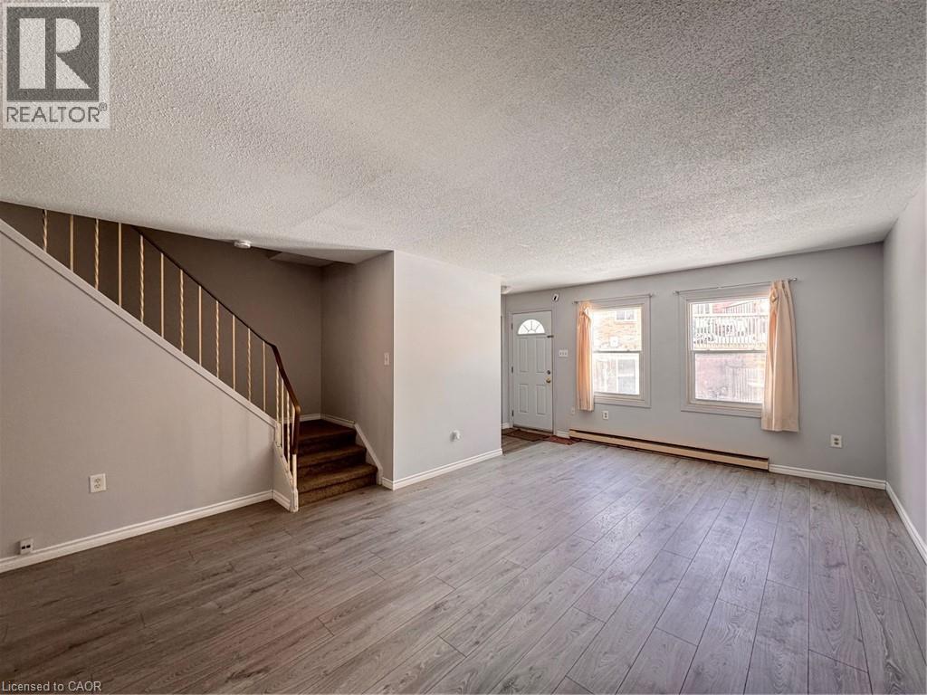 154 Westcourt Place, Waterloo, Ontario  N2L 2R7 - Photo 11 - 40807699