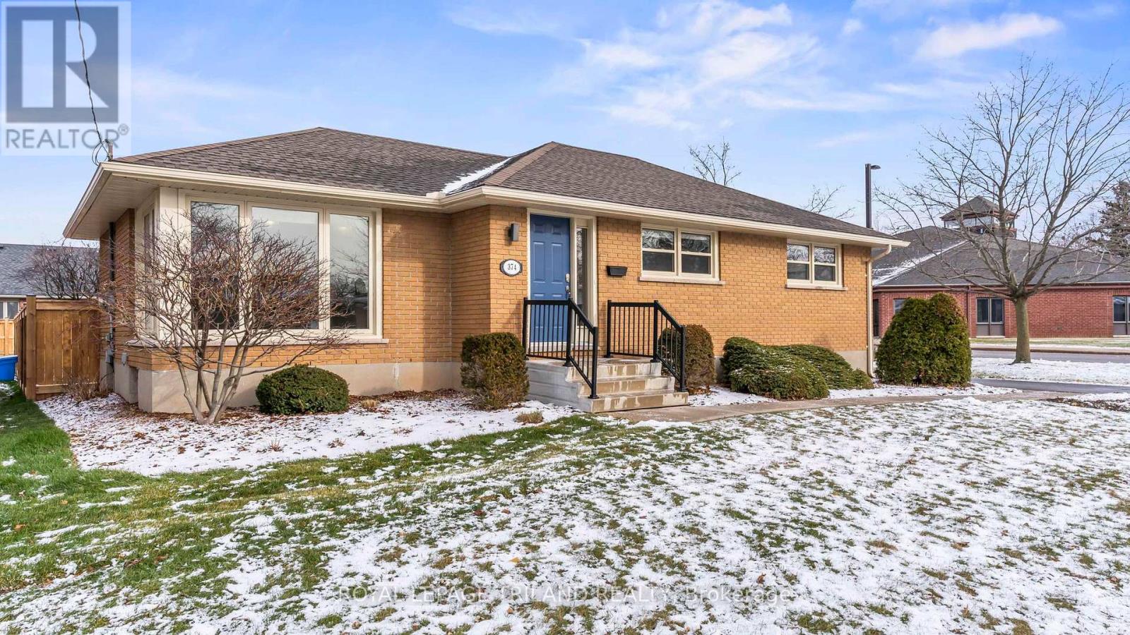 374 Elm Street, St. Thomas, Ontario  N5R 1K1 - Photo 2 - X12825864