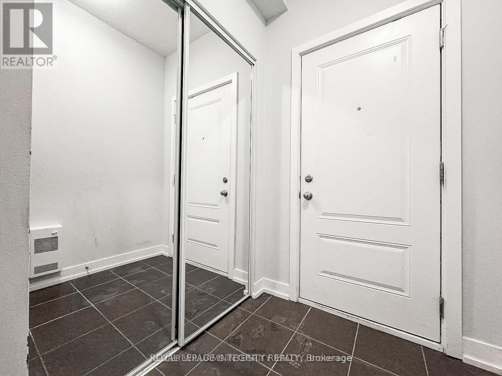 82 - 994 Chapman Mills Drive, Ottawa, Ontario  K2J 7J2 - Photo 5 - X12825834