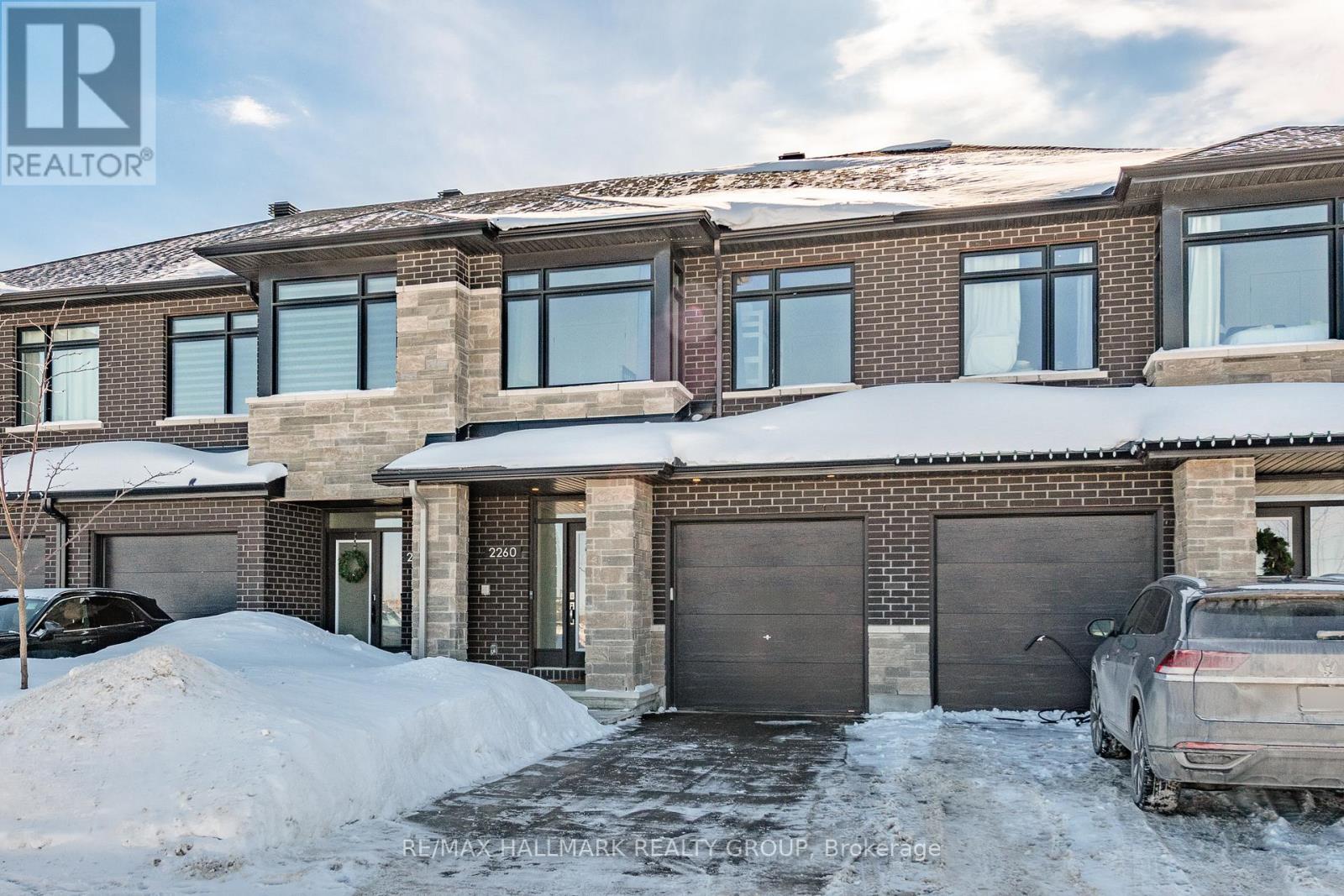 2260 Copperhead Street, Ottawa, Ontario  K1W 4W6 - Photo 2 - X12825844