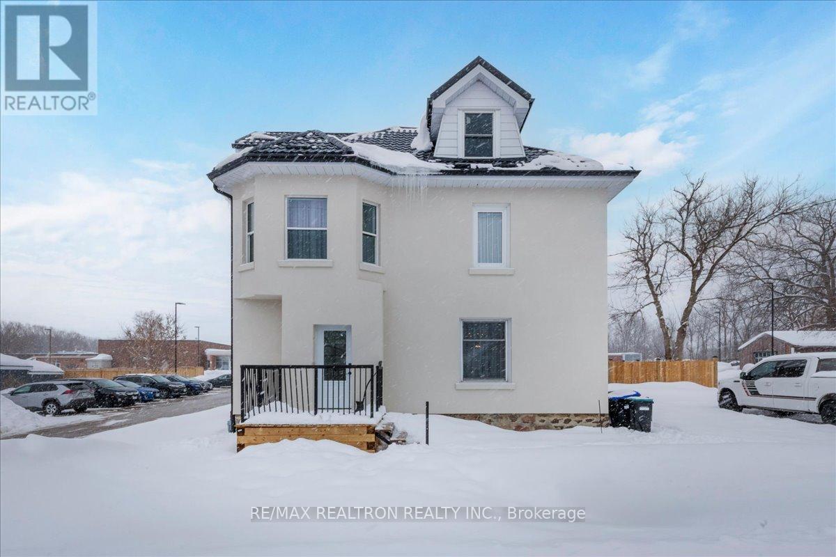 119 Jephson Street, Tay, Ontario  L0K 2A0 - Photo 1 - S12824130