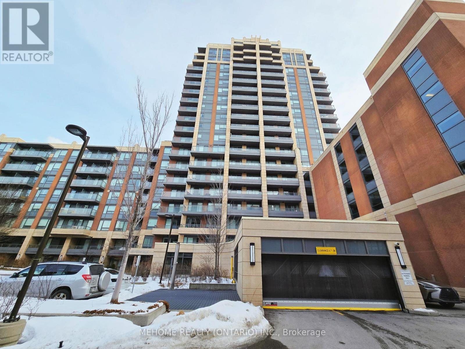 708 - 18 Uptown Drive, Markham (Unionville), Ontario  L3R 5M5 - Photo 3 - N12825846