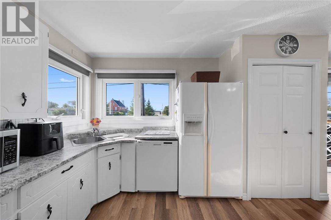 724 Notre Dame Avenue W, Azilda, Ontario  P0M 1B0 - Photo 11 - 2126607