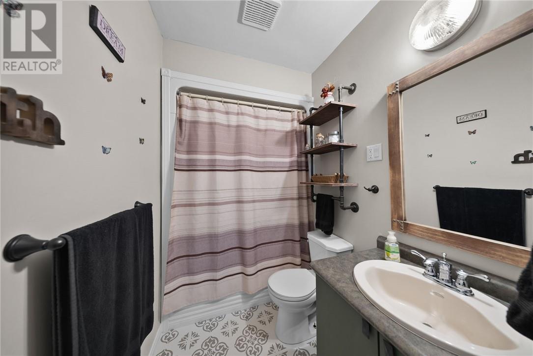 724 Notre Dame Avenue W, Azilda, Ontario  P0M 1B0 - Photo 21 - 2126607