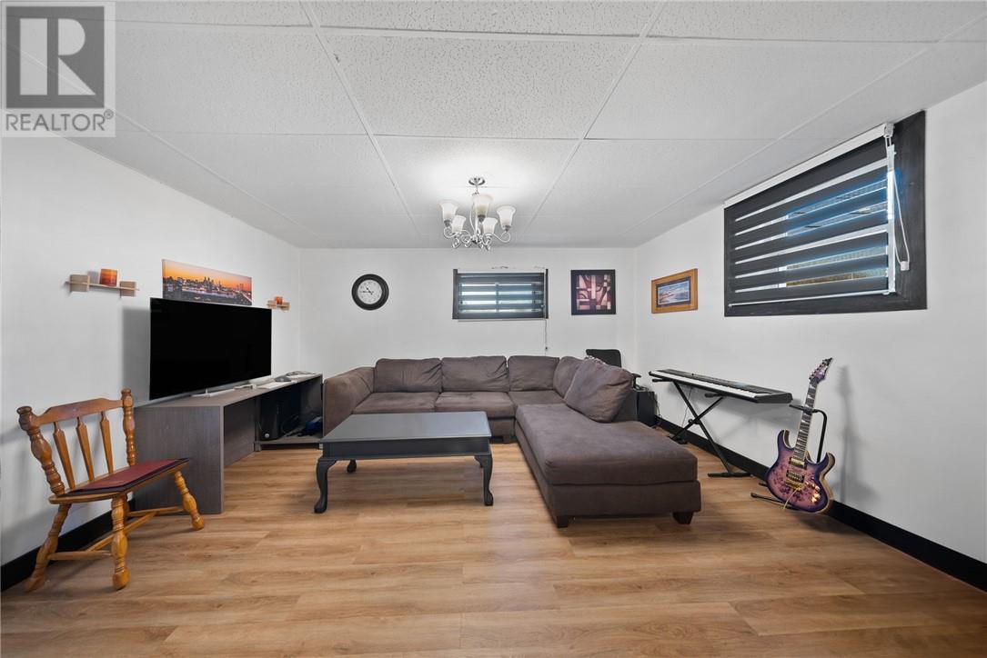 724 Notre Dame Avenue W, Azilda, Ontario  P0M 1B0 - Photo 31 - 2126607