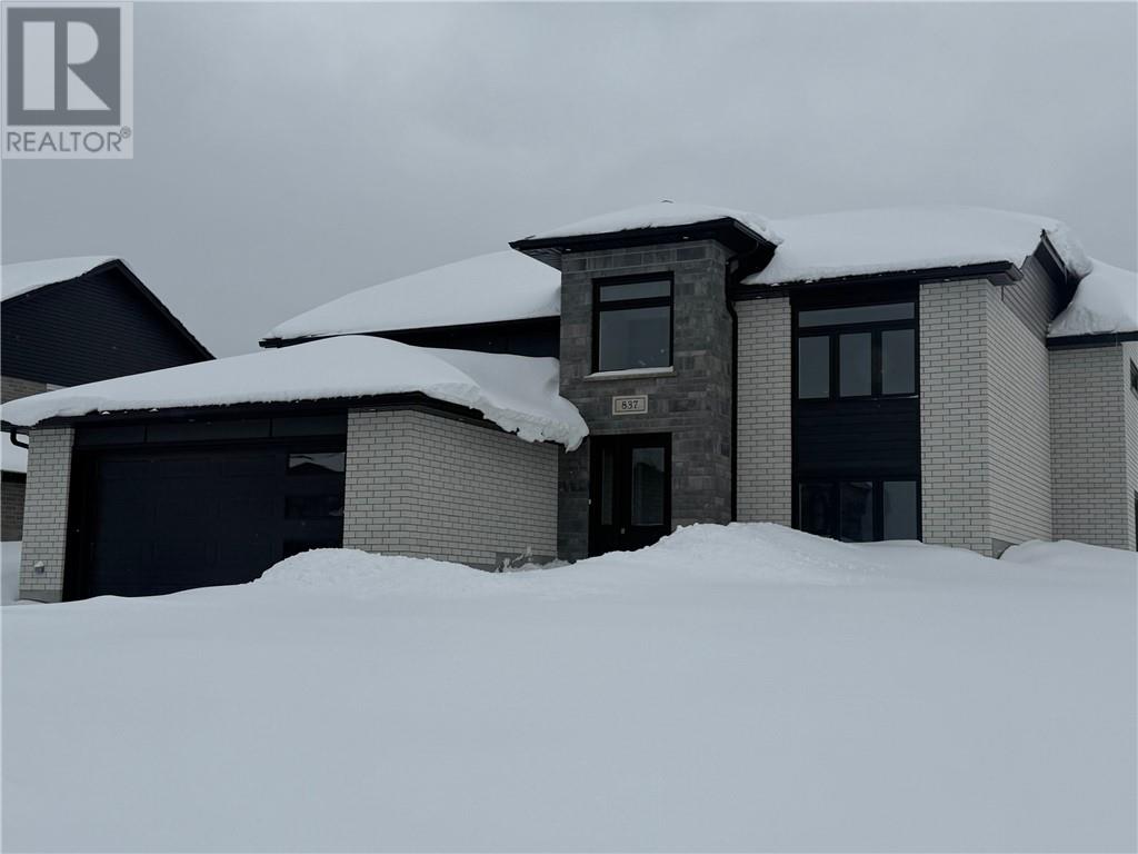 837 Moonrock Avenue, Sudbury, Ontario