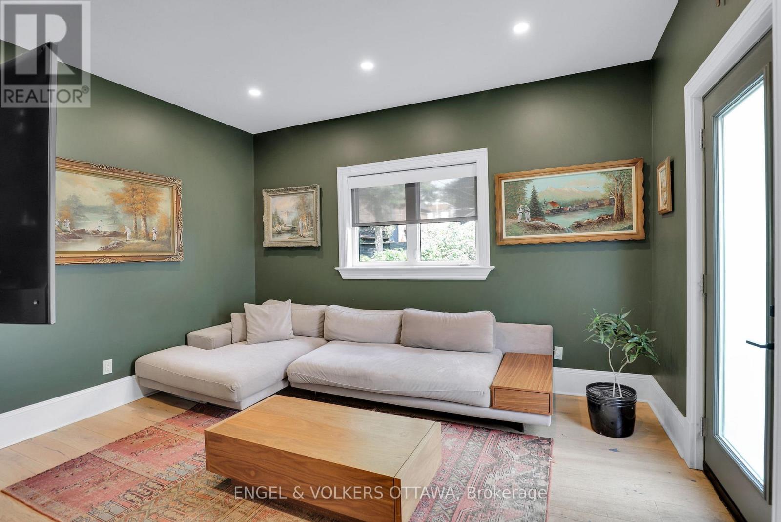 597 Maclaren Street, Ottawa, Ontario  K1R 5K8 - Photo 15 - X12804354