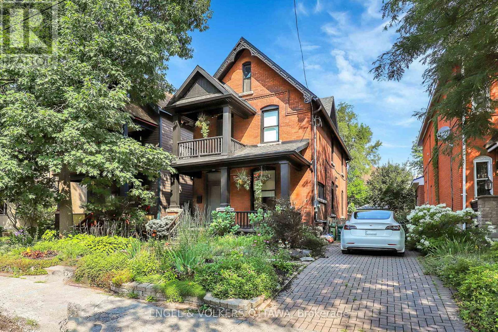 597 Maclaren Street, Ottawa, Ontario  K1R 5K8 - Photo 31 - X12804354