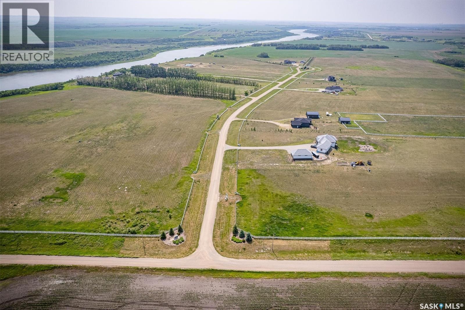 #1 Whisper River Lane, Corman Park Rm No. 344, Saskatchewan  S7P 0E5 - Photo 3 - SK029289