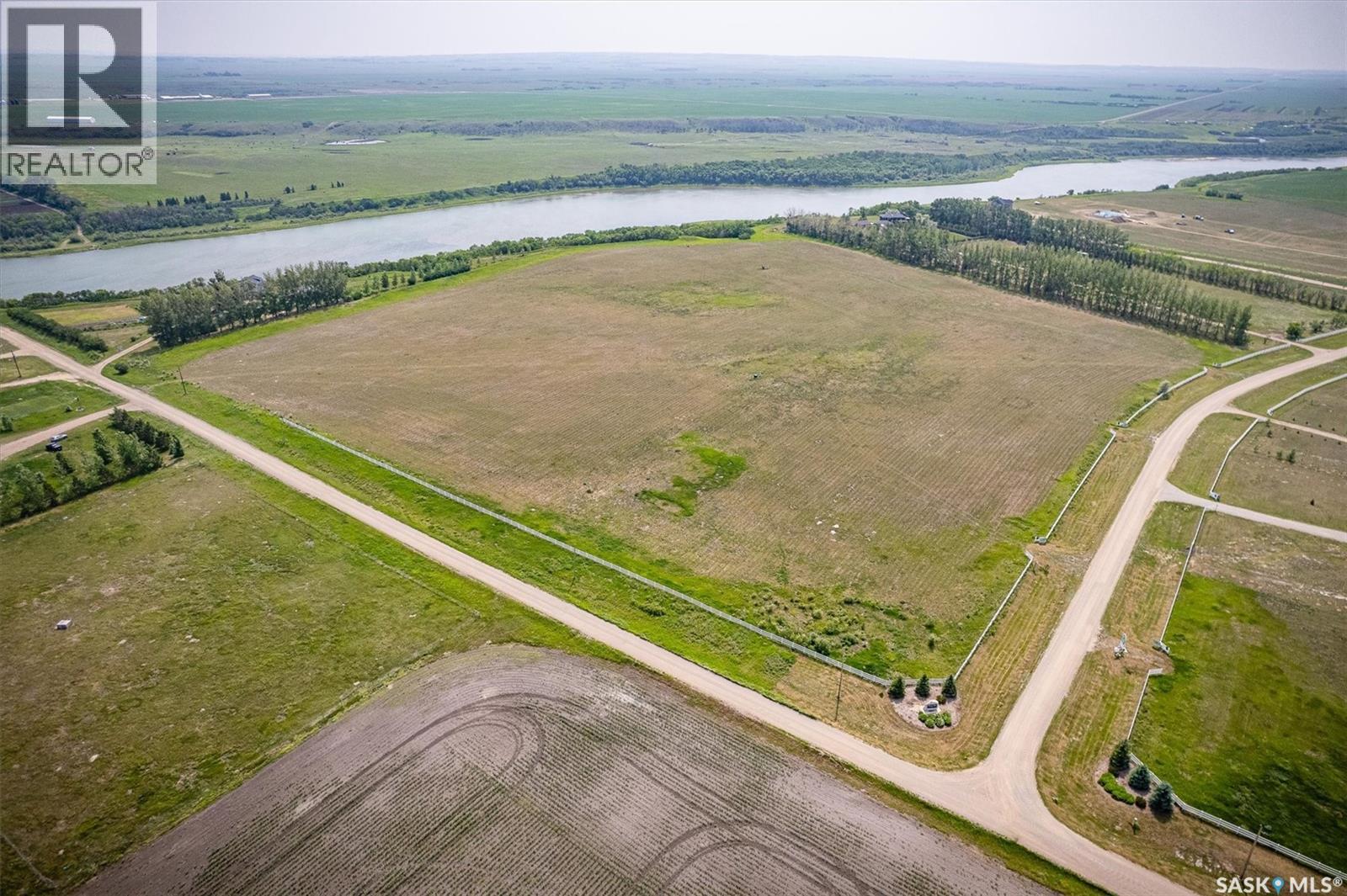 #1 Whisper River Lane, Corman Park Rm No. 344, Saskatchewan  S7P 0E5 - Photo 4 - SK029289