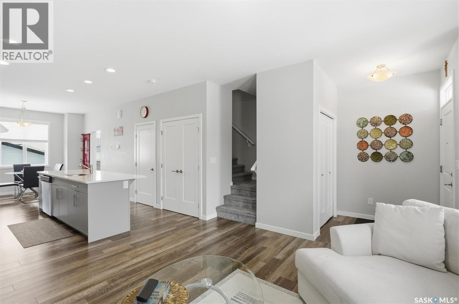 147 Newton Way, Saskatoon, Saskatchewan  S7V 0N6 - Photo 5 - SK029061