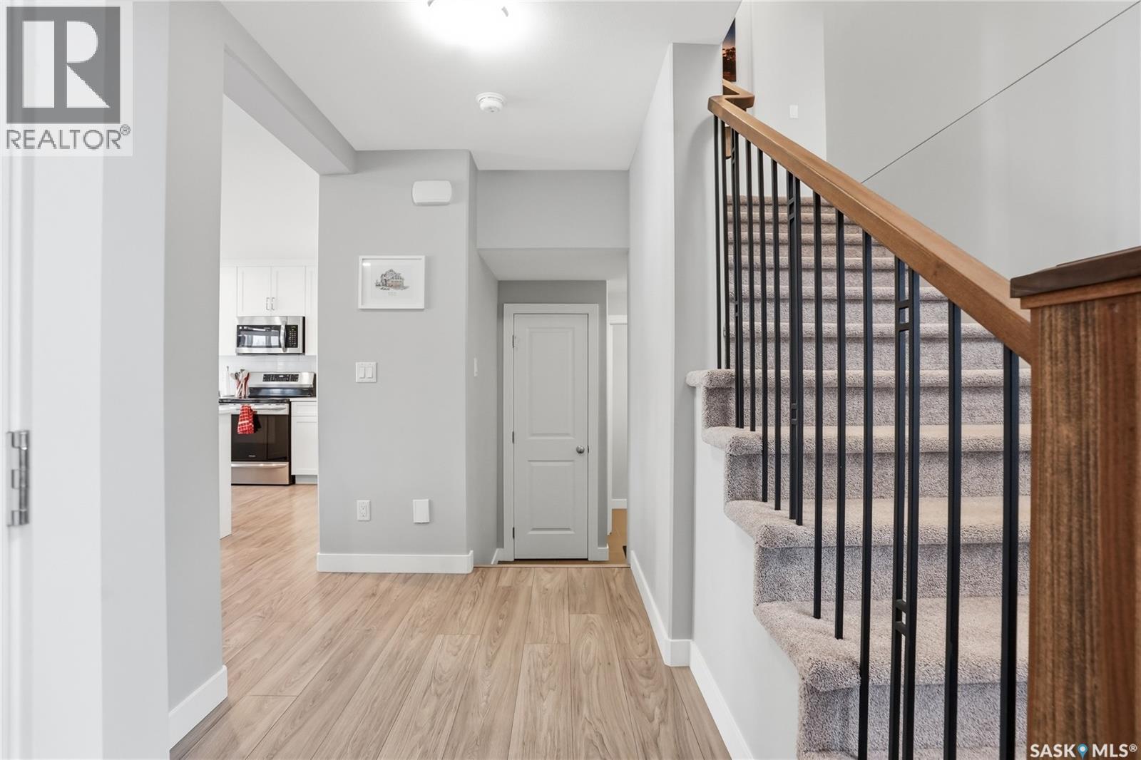 429 Germain Manor, Saskatoon, Saskatchewan  S7V 0V1 - Photo 4 - SK029008