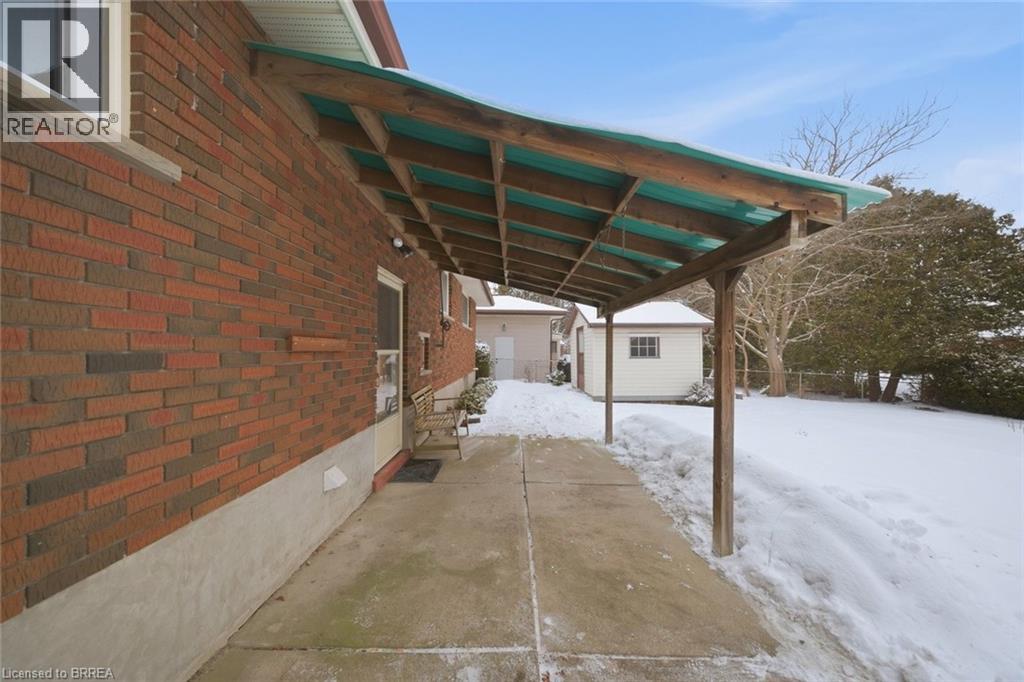 247 Memorial Drive, Brantford, Ontario  N3R 5T2 - Photo 23 - 40805448