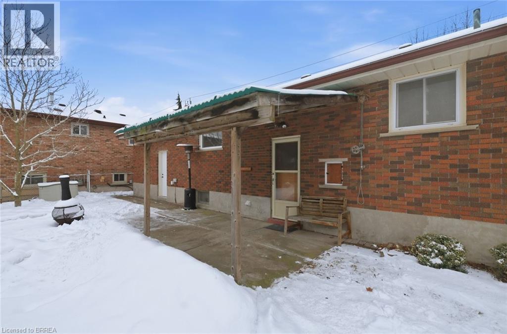 247 Memorial Drive, Brantford, Ontario  N3R 5T2 - Photo 24 - 40805448