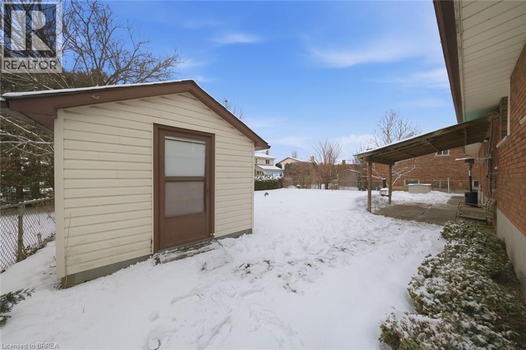 247 Memorial Drive, Brantford, Ontario  N3R 5T2 - Photo 27 - 40805448