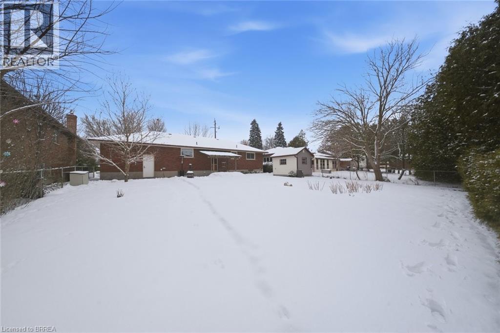 247 Memorial Drive, Brantford, Ontario  N3R 5T2 - Photo 31 - 40805448