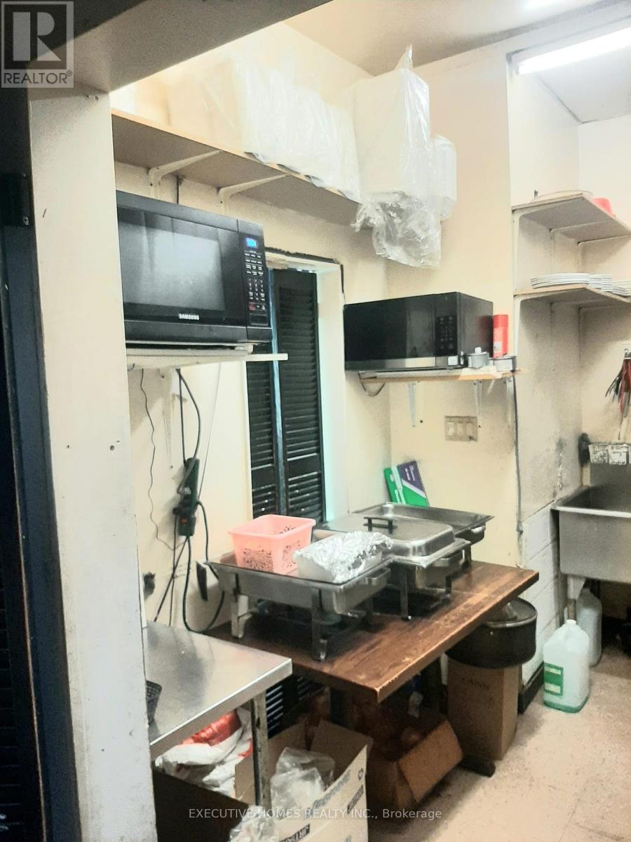 68 - 2300 Finch Avenue, Toronto, Ontario  M9M 2Y3 - Photo 12 - W12819520