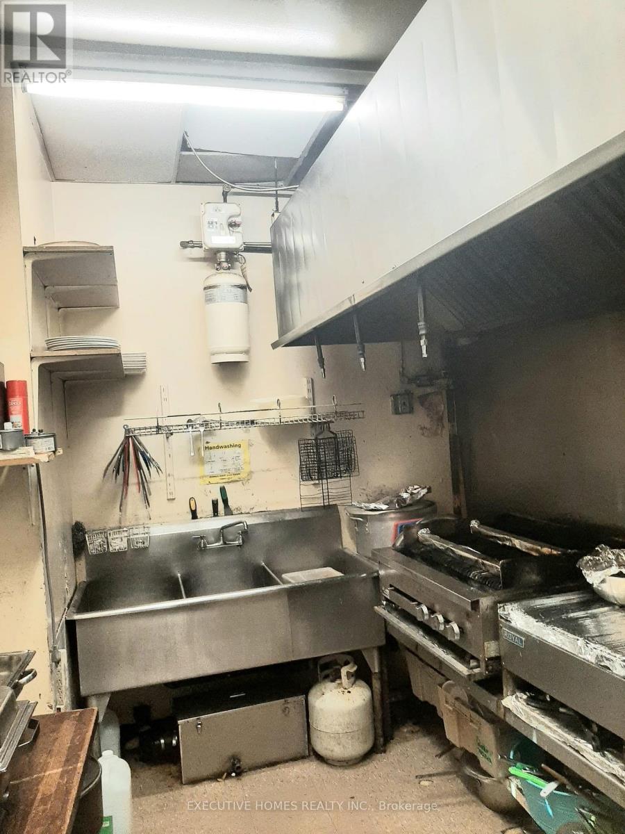 68 - 2300 Finch Avenue, Toronto, Ontario  M9M 2Y3 - Photo 10 - W12819520