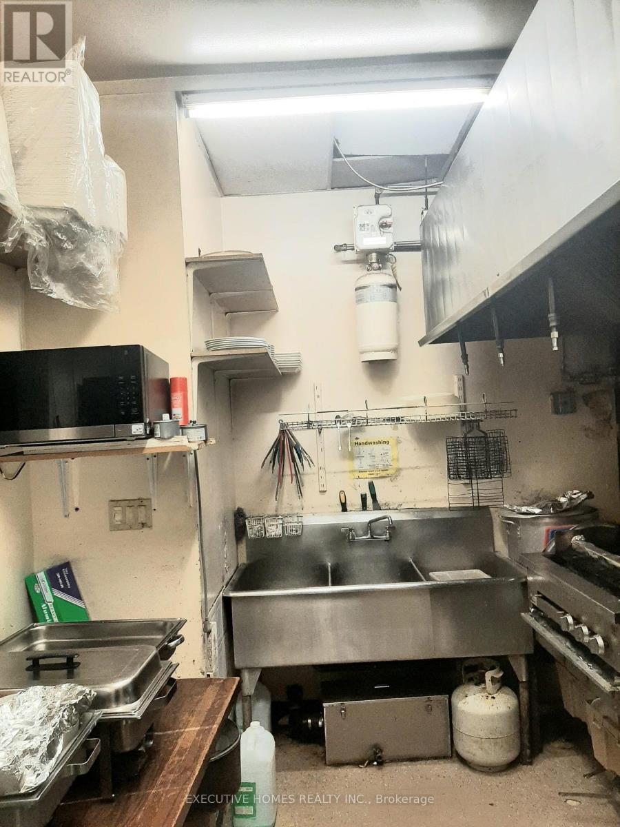 68 - 2300 Finch Avenue, Toronto, Ontario  M9M 2Y3 - Photo 11 - W12819520