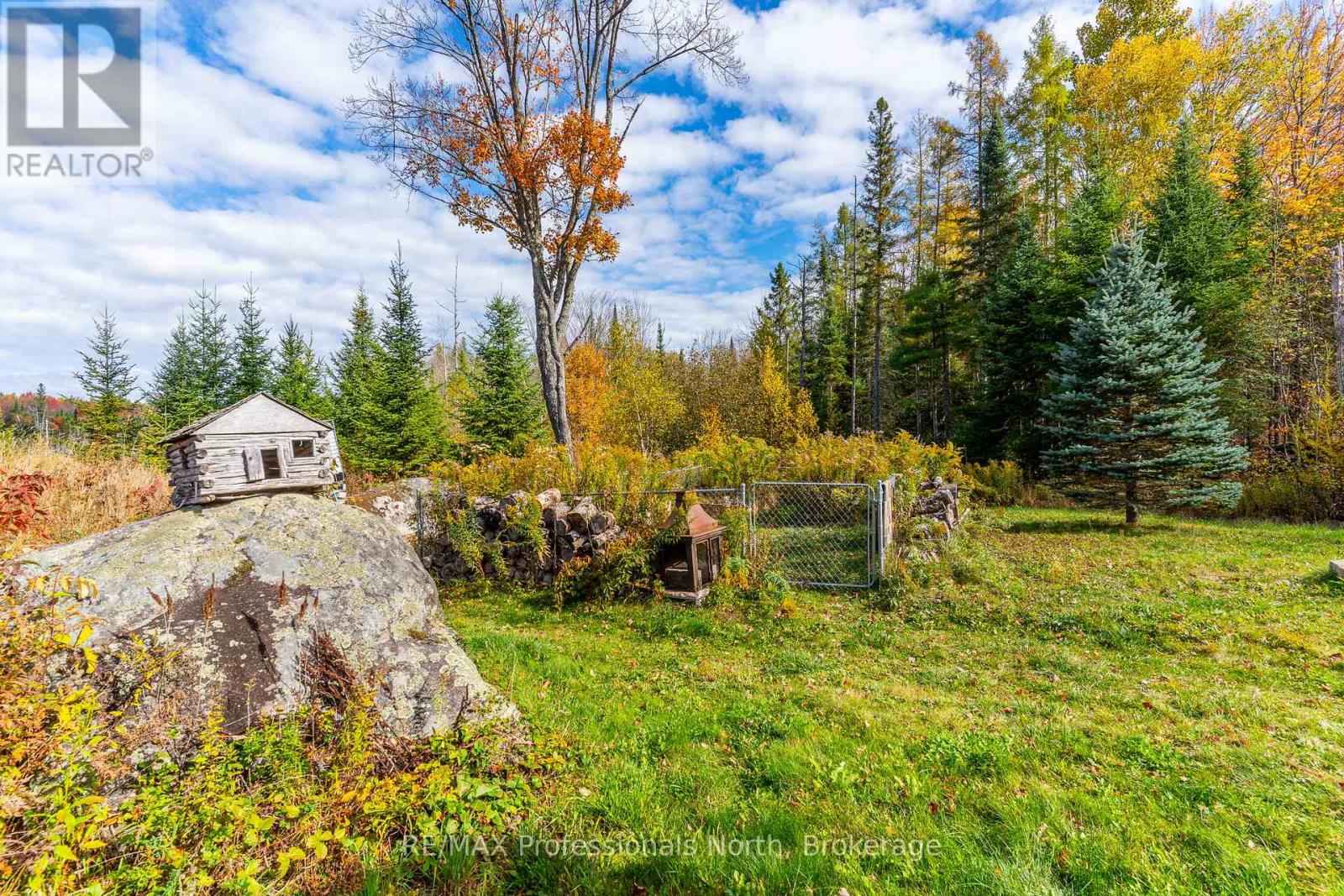 2179 South Lake Road, Minden Hills, Ontario K0M 2K0 - Photo 28 - X12825938