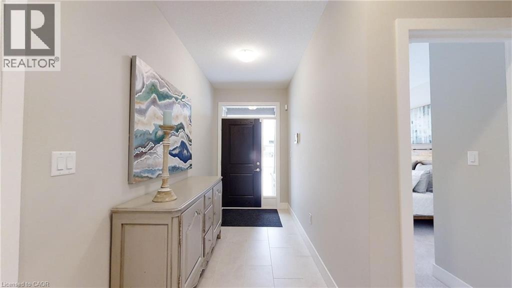 668 Chelton Road, London, Ontario  N6M 0A1 - Photo 2 - 40797621