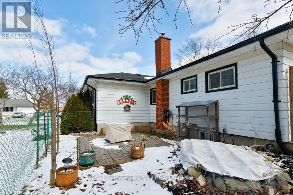 102 Steele Street, St. Thomas, Ontario  N5R 2Y5 - Photo 39 - X12825930