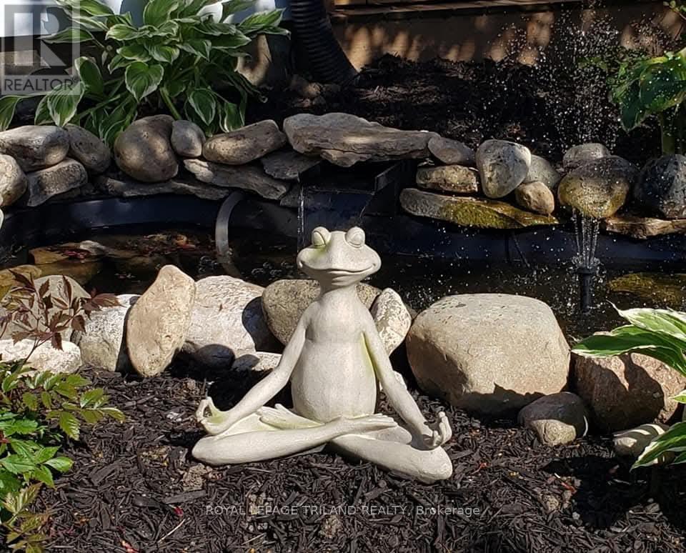 102 Steele Street, St. Thomas, Ontario  N5R 2Y5 - Photo 45 - X12825930