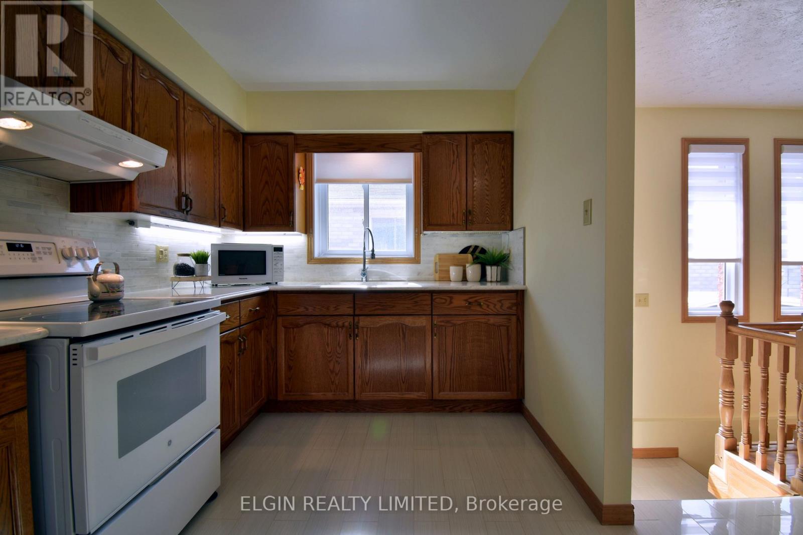 10 Palmer Court, St. Thomas, Ontario  N5R 5Y9 - Photo 10 - X12825958