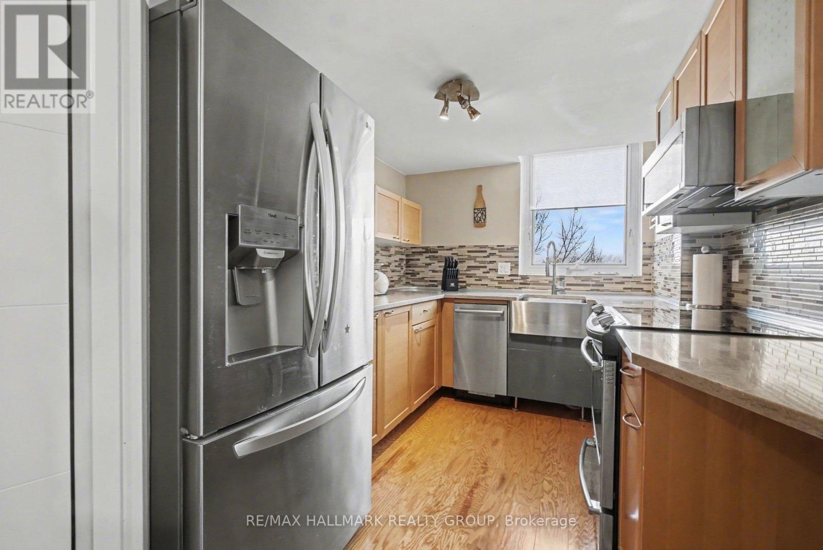 616 - 80 Sandcastle Drive, Ottawa, Ontario  K2H 9E7 - Photo 2 - X12825878