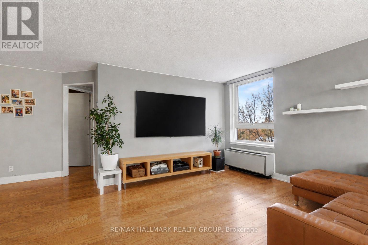 616 - 80 Sandcastle Drive, Ottawa, Ontario  K2H 9E7 - Photo 5 - X12825878