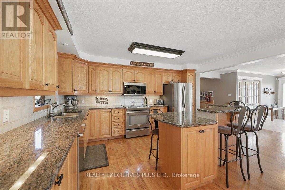 2935 Baseline Road, Clarence-Rockland, Ontario  K0A 3N0 - Photo 10 - X12825906