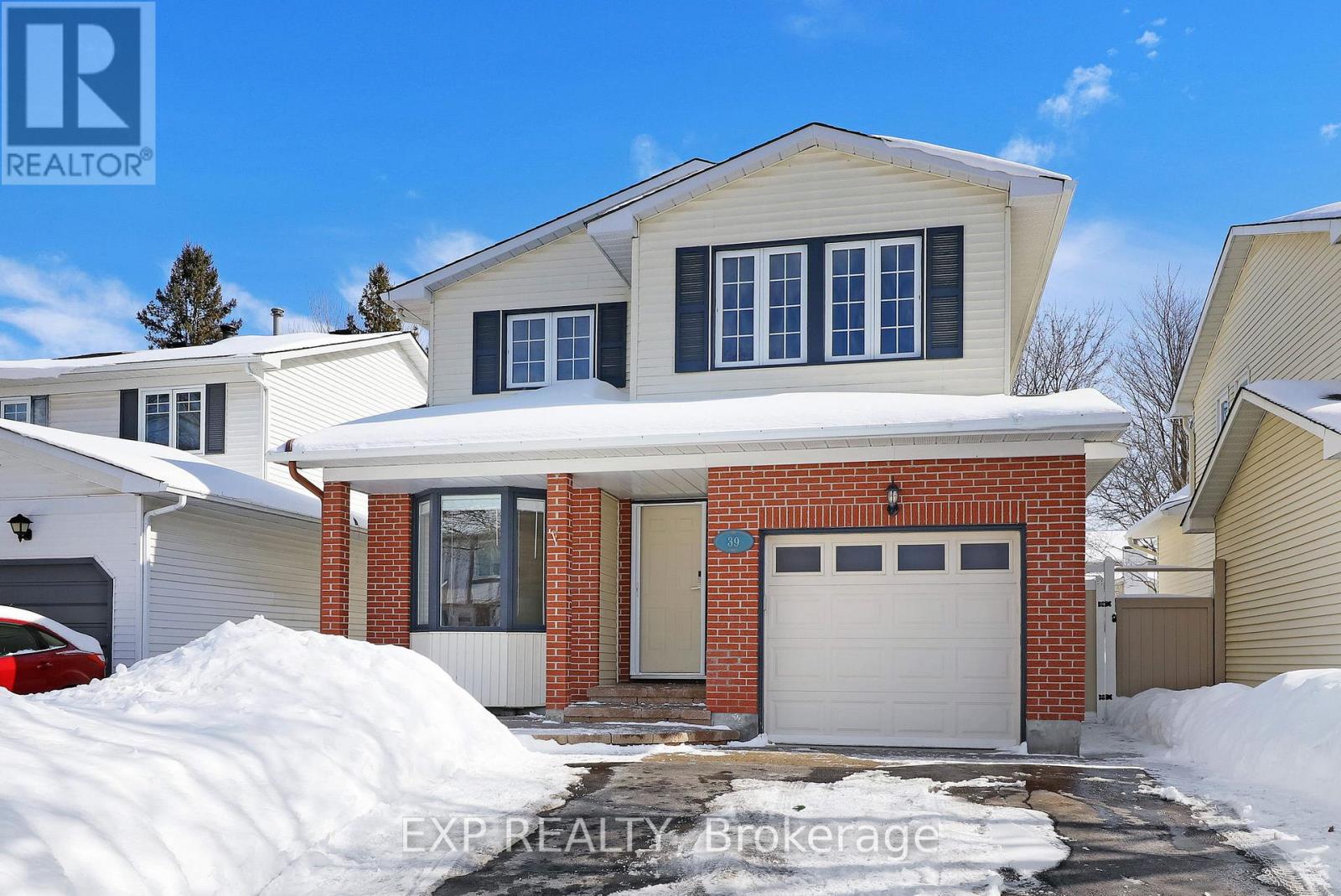 39 Barra Avenue, Ottawa, Ontario  K2L 2R9 - Photo 2 - X12825950