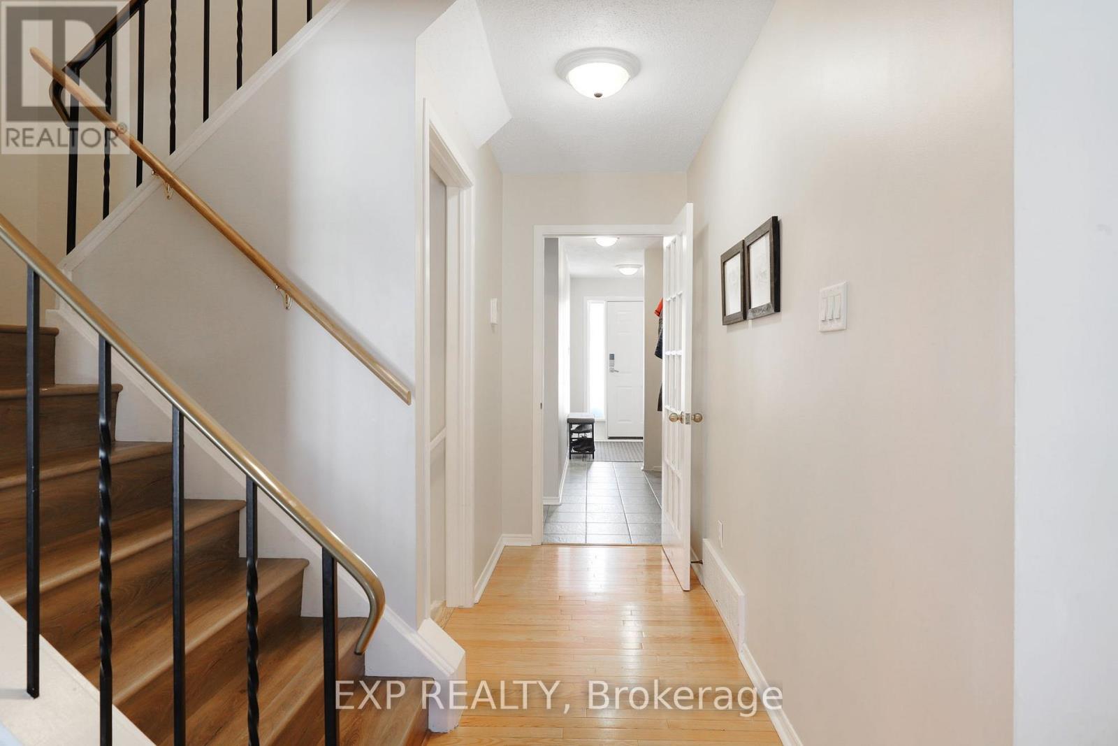 39 Barra Avenue, Ottawa, Ontario  K2L 2R9 - Photo 6 - X12825950