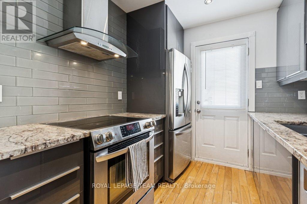 109 - 15b Forester Crescent, Ottawa, Ontario  K2H 8Y1 - Photo 11 - X12825952