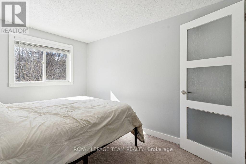 109 - 15b Forester Crescent, Ottawa, Ontario  K2H 8Y1 - Photo 21 - X12825952