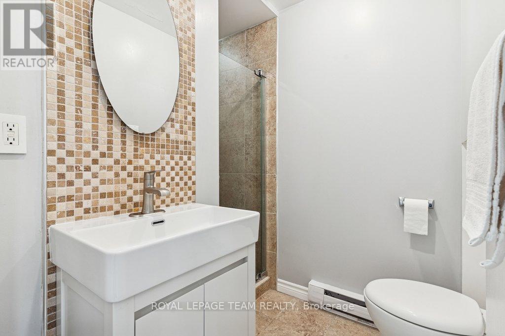 109 - 15b Forester Crescent, Ottawa, Ontario  K2H 8Y1 - Photo 25 - X12825952