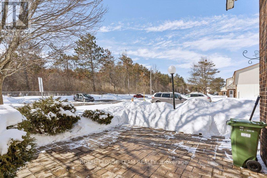 109 - 15b Forester Crescent, Ottawa, Ontario  K2H 8Y1 - Photo 26 - X12825952