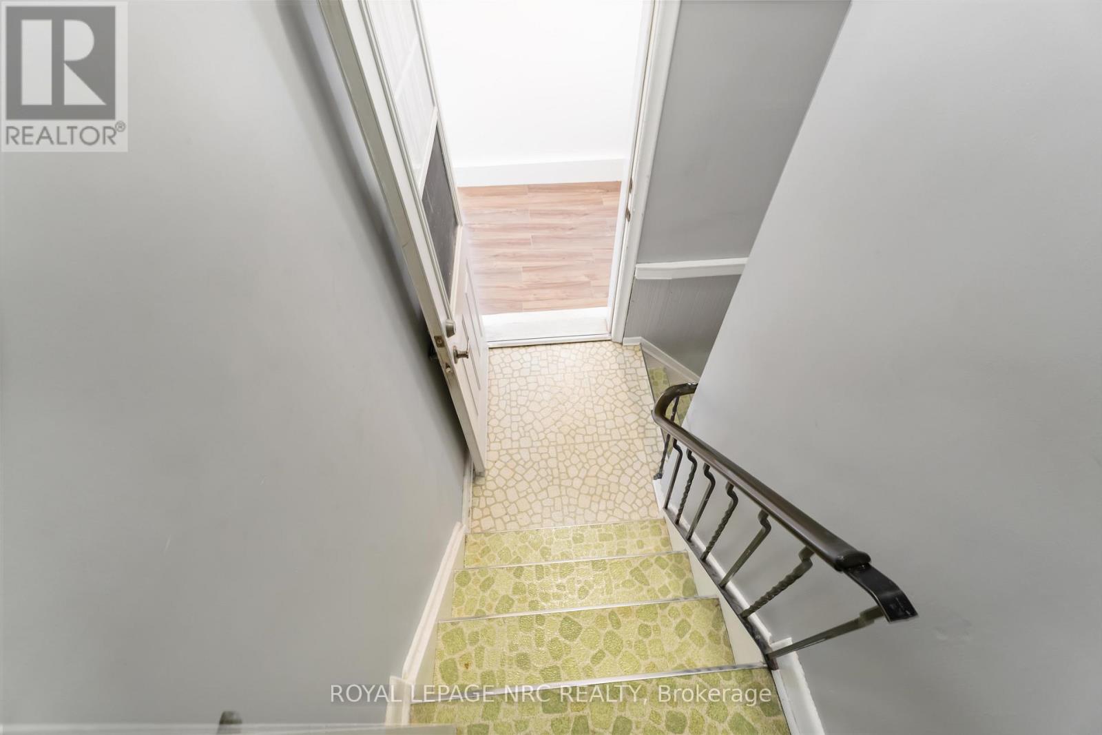 27 Barron Street, Welland, Ontario  L3C 2K4 - Photo 27 - X12825934