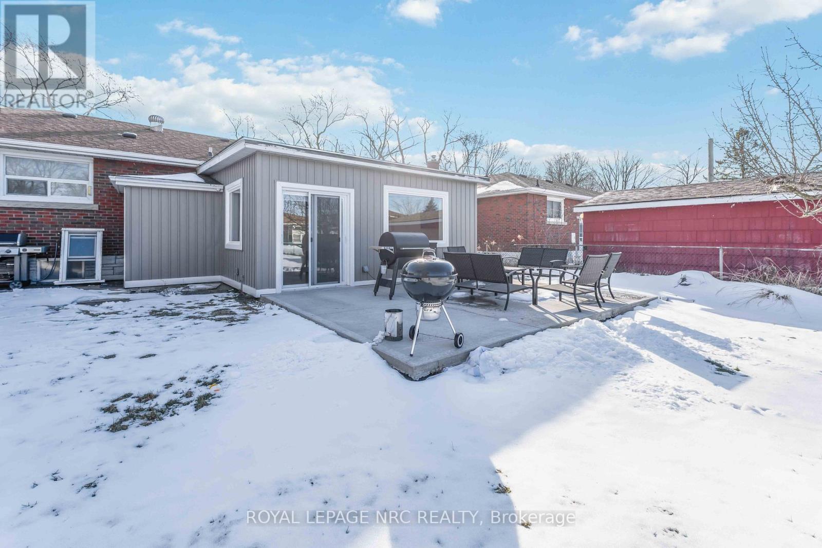 27 Barron Street, Welland, Ontario  L3C 2K4 - Photo 35 - X12825934