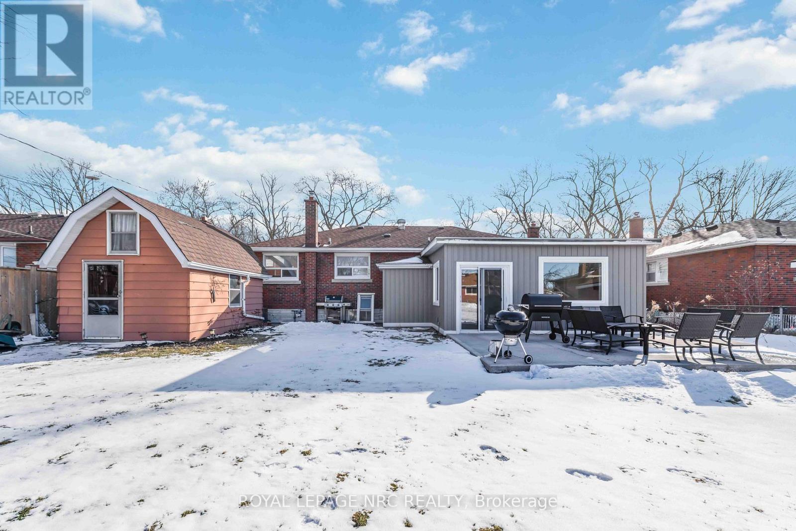 27 Barron Street, Welland, Ontario  L3C 2K4 - Photo 36 - X12825934