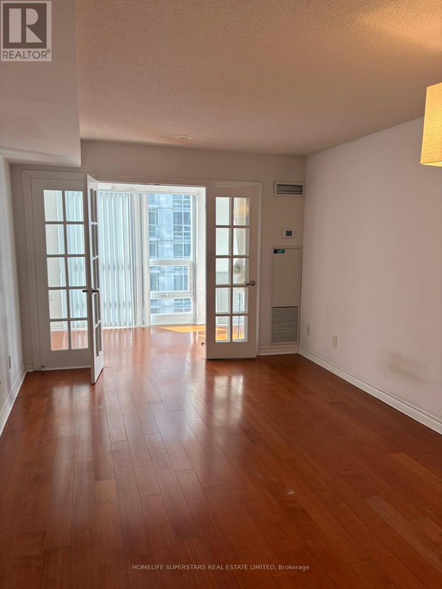2807 - 763 Bay Street, Toronto, Ontario  M5G 2R3 - Photo 3 - C12753718