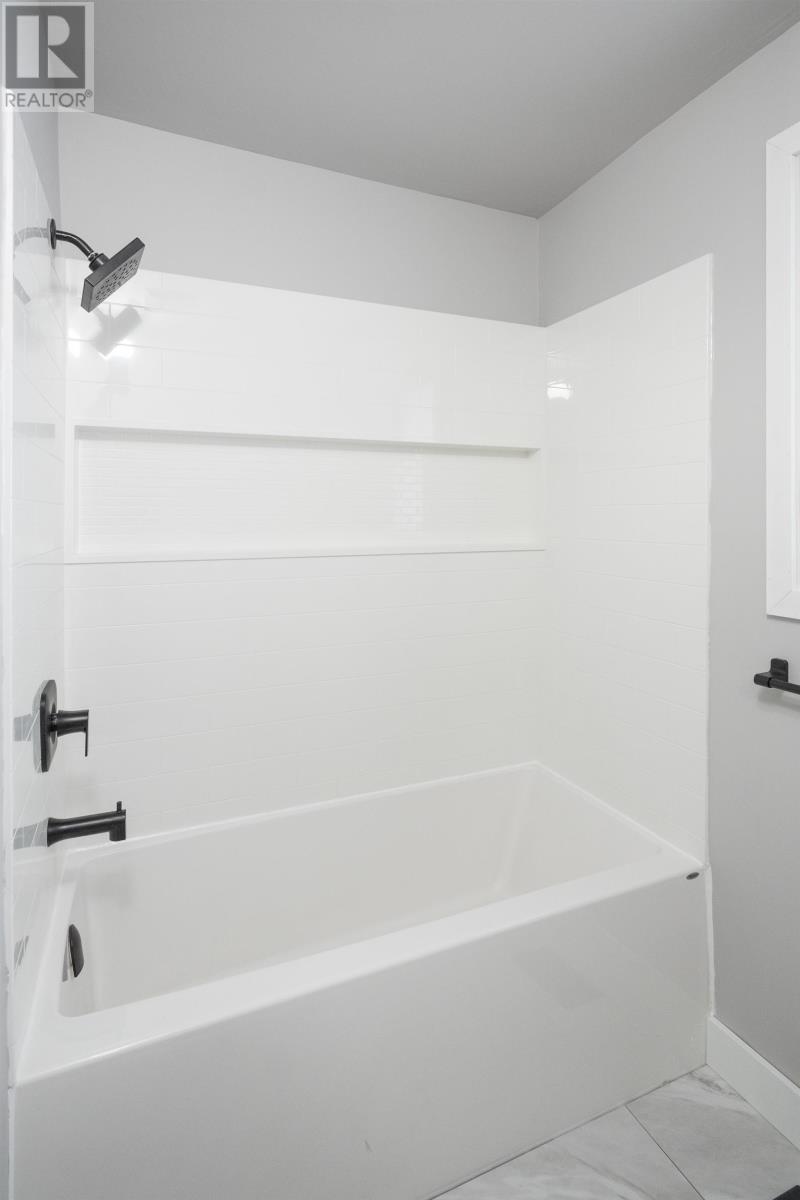 619 Thornloe Dr, Thunder Bay, Ontario  P7C 5L1 - Photo 19 - TB2600314