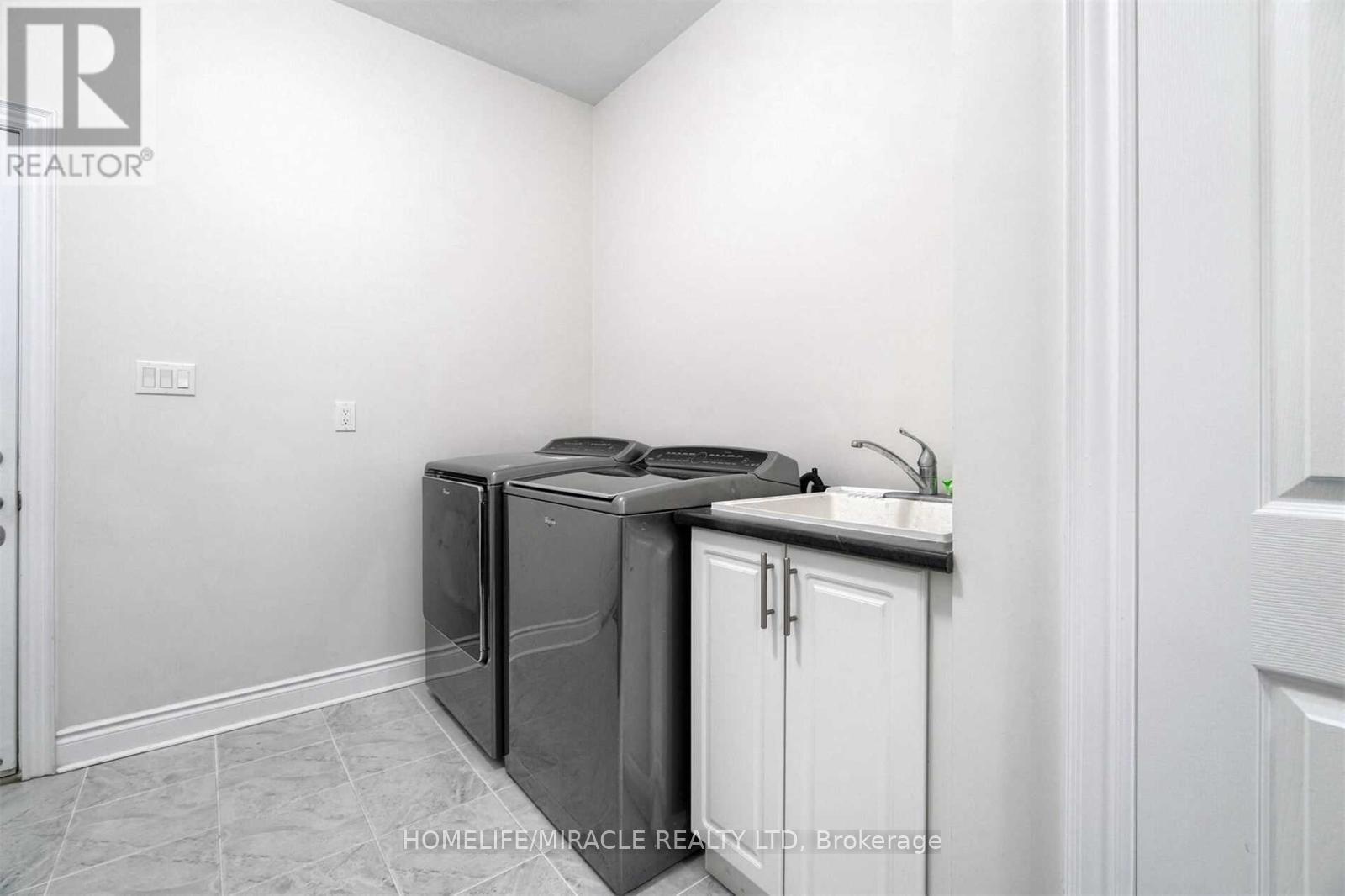 8 Buttonwood Road, Brampton, Ontario  L6P 4J9 - Photo 28 - W12824168