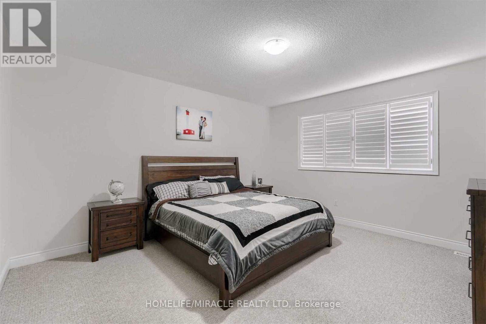 8 Buttonwood Road, Brampton, Ontario  L6P 4J9 - Photo 22 - W12824168