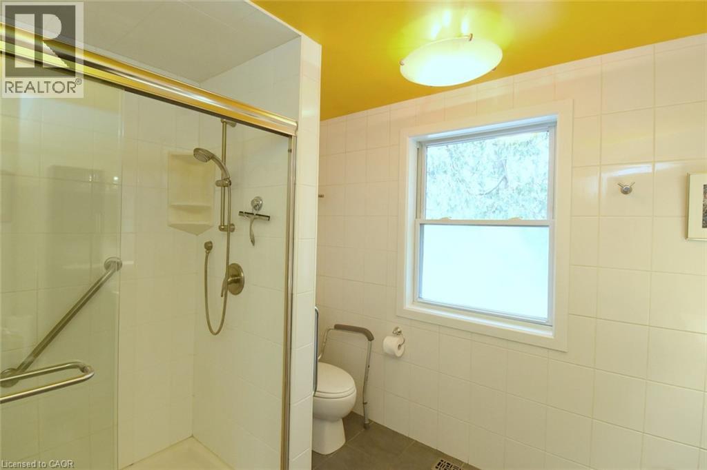 25 Bond Street S, Dundas, Ontario  L9H 3H2 - Photo 29 - 40807899