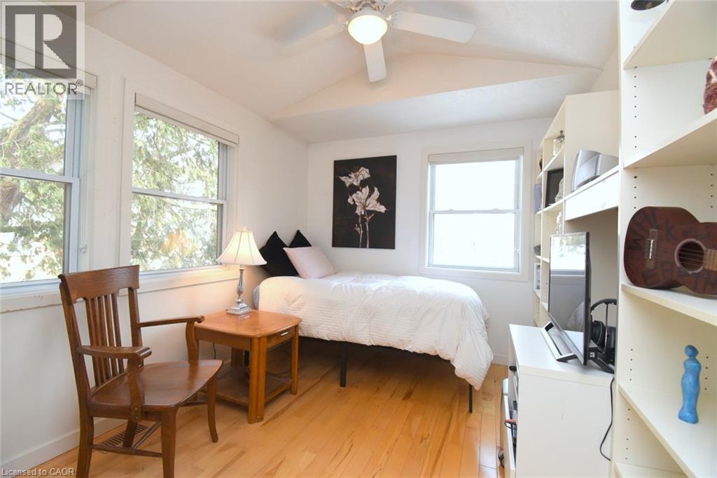 25 Bond Street S, Dundas, Ontario  L9H 3H2 - Photo 27 - 40807899