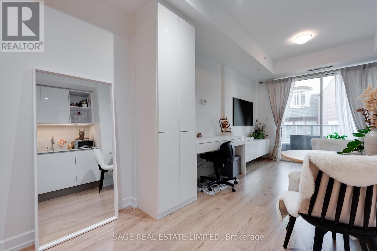 Lorem Ipsum Dolor Sit Am, Toronto, Ontario  M4V  - Photo 9 - DEMO29406108