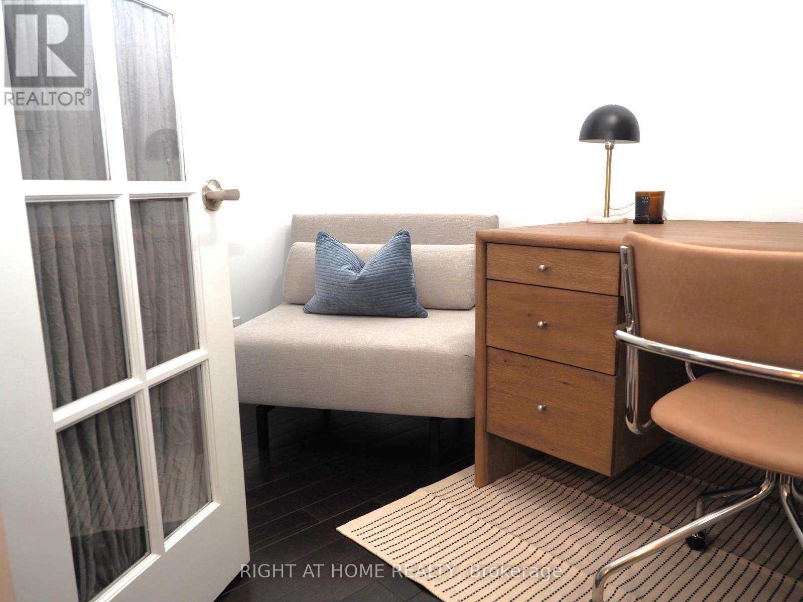 1606 - 35 Hayden Street, Toronto, Ontario  M4Y 3C3 - Photo 22 - C12825918